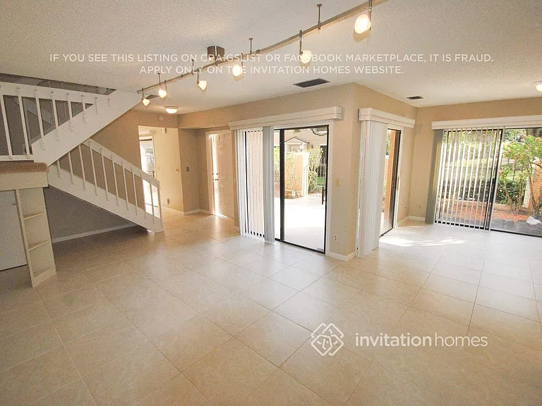 355 Prestwick Cir #3 — Photo 2