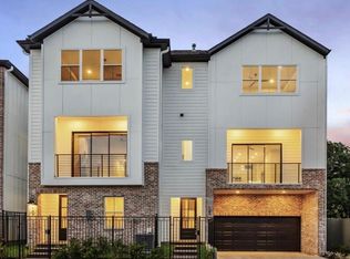 131 Eastwood St, Houston, TX 77011