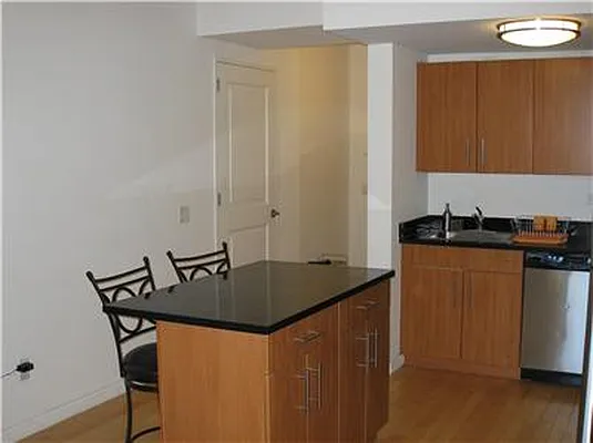 Rented by New York Residence | media 75