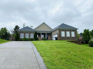 3809 Landherr Dr, Jeffersontown, KY 40299