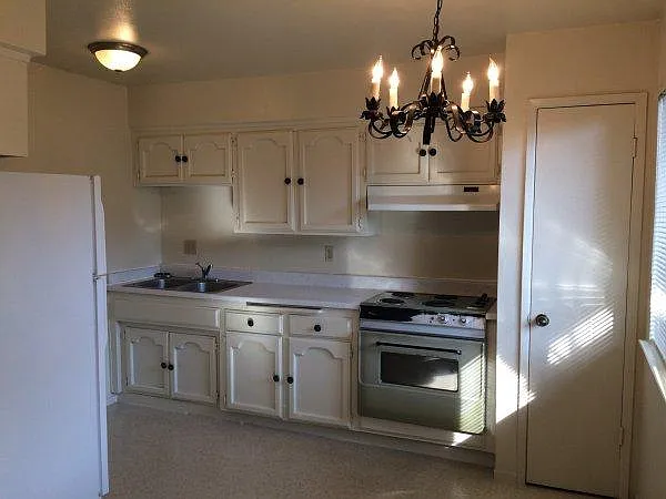 2 bed, 850 sqft, $1,125 — Photo 2