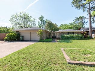1700 Northwood Ct, Arlington, TX 76012