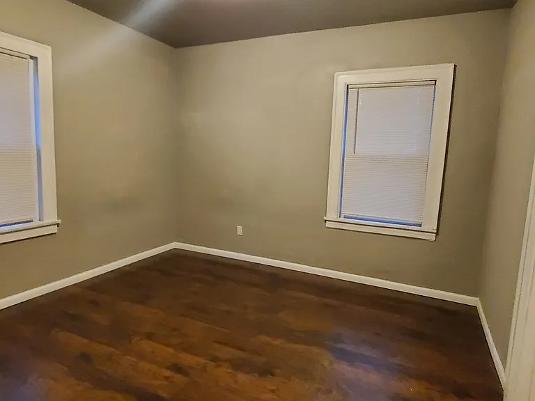 4200 Van Buren St — Photo 11