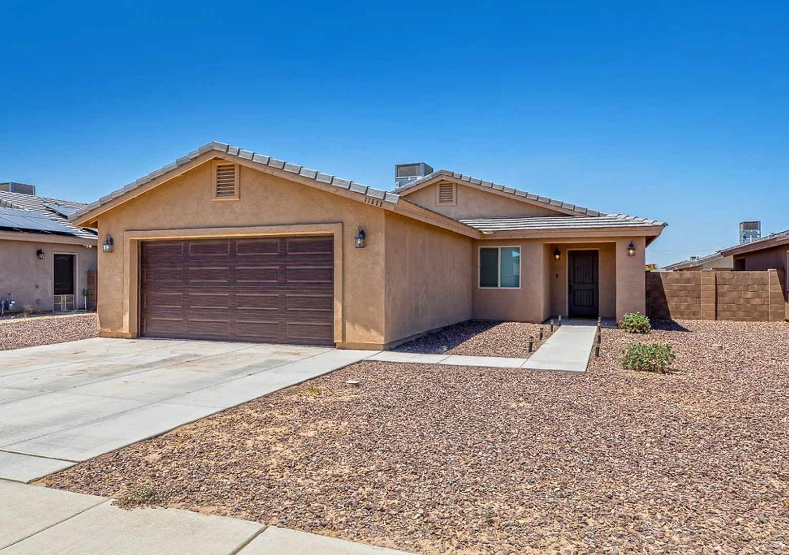 Nice 3 Bedroom In Foothills! — Photo 1