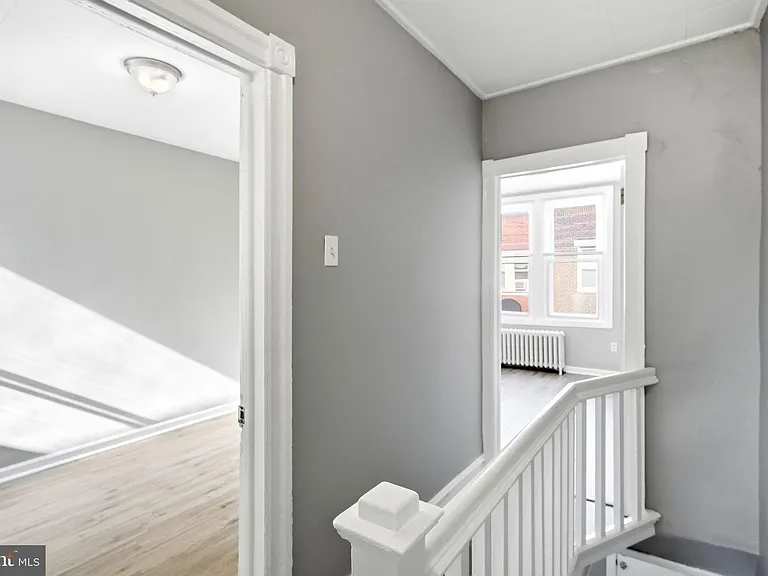 1631 S Etting St — Photo 14