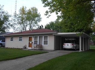 303 Mulberry Blvd, Centerville, IN 47330