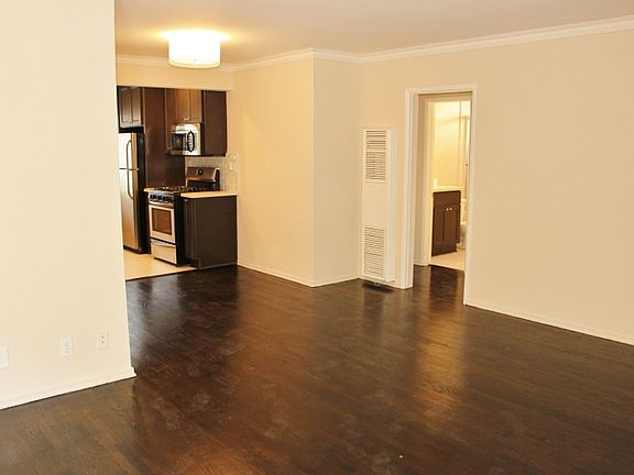 4th image of 3135 S Durango Ave APT 5