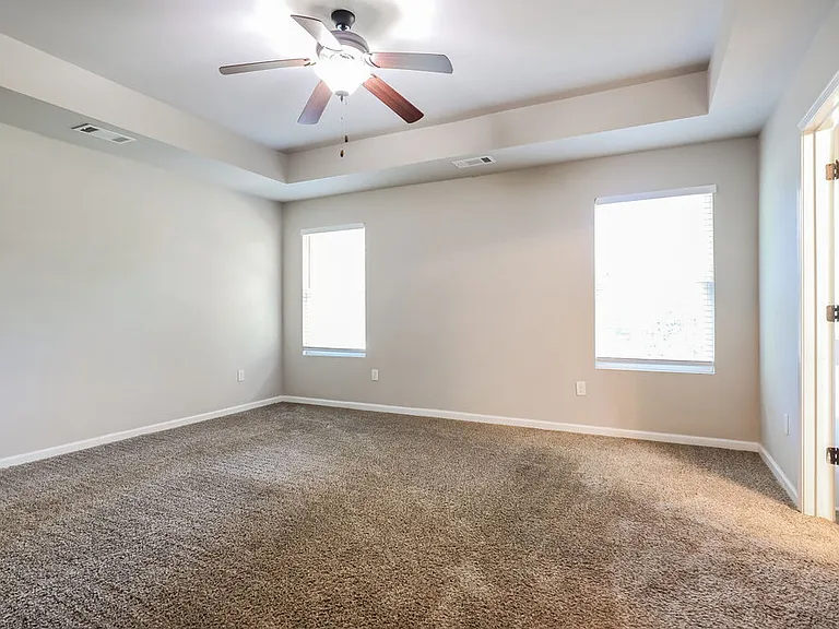 1871 Simmons Ln — Photo 8