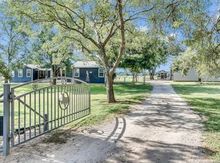 69 County Road 360, La Vernia, TX 78121