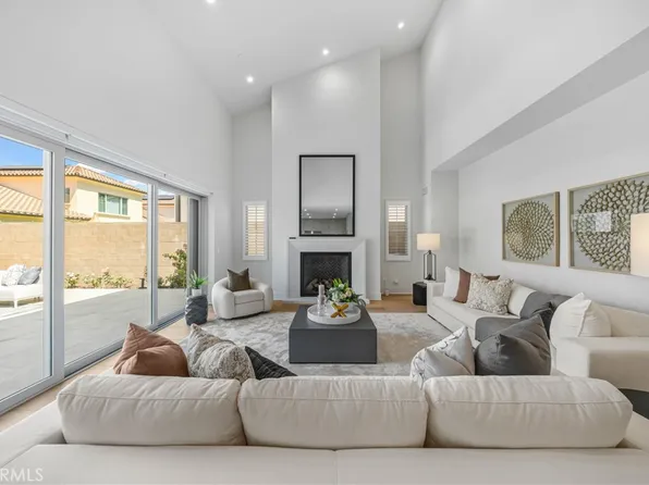 237 Pinnacle, Irvine, CA 92602