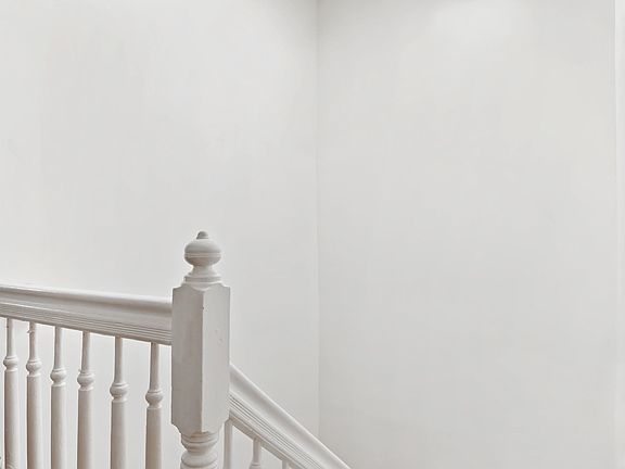 5th image of 282 Kosciuszko St #A