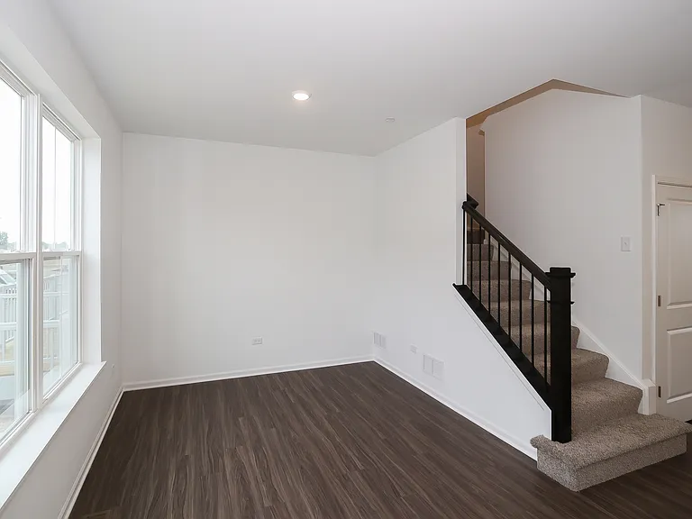 2252 Stonegate Rd — Photo 16
