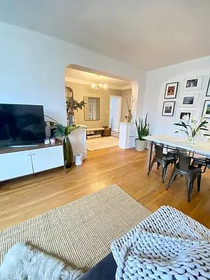 2nd image of 6910 Yellowstone Blvd APT 607