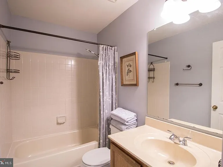 15 B Andover Cir #B — Photo 13