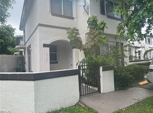 8725 SW 152nd Ave APT 315, Miami, FL 33193