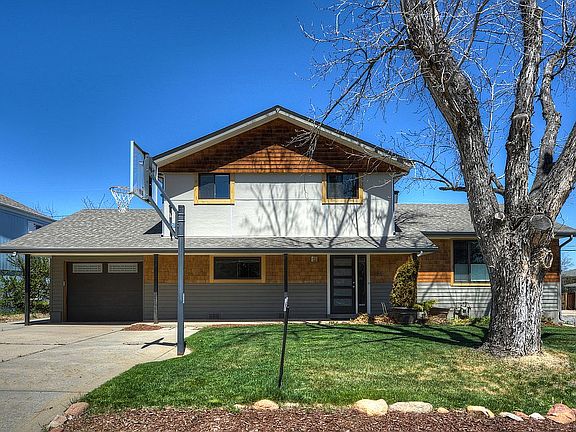 Two Story With Views