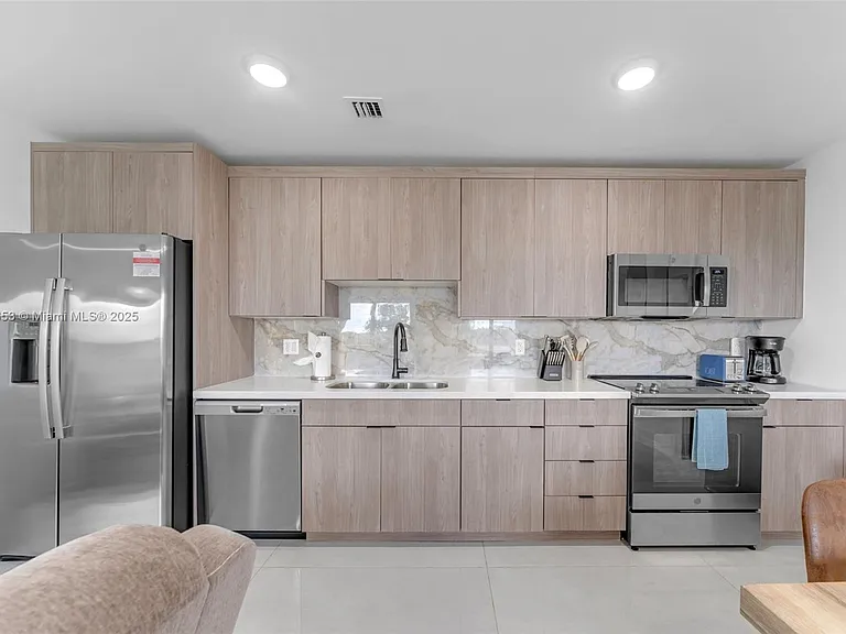 26144 SW 146th Ct — Photo 7