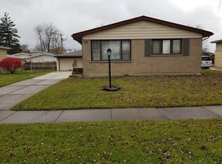166 Constance Ln, Chicago Heights, IL