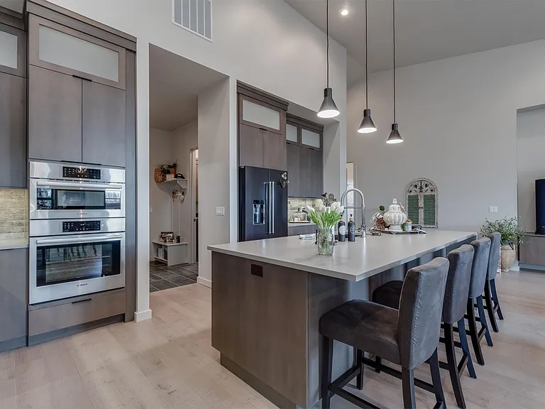 3851 W Crossley Dr — Photo 14