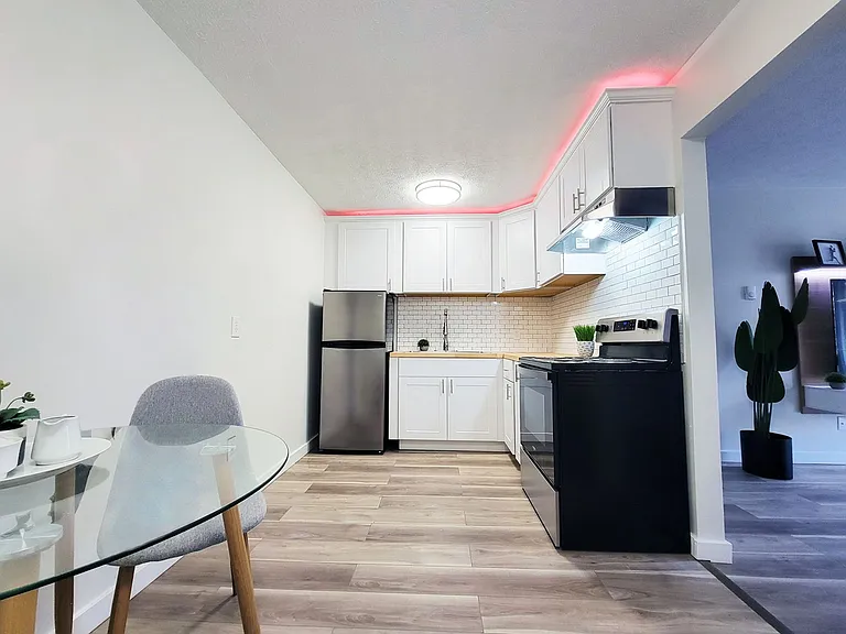 Newly Renovated 1 & 2 Bedroom Apartments in Canton, OH — Photo 8