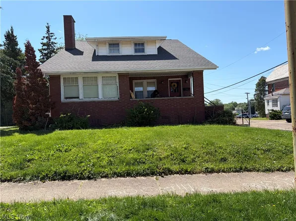 2031 Ridgewood Ave, Alliance, OH 44601