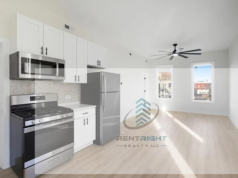 1322 W Ohio St #2R — Photo 6