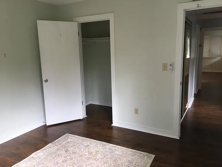 7301 Glenroie Ave — Photo 22