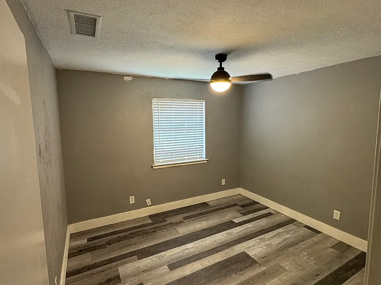 504 E Beltline Rd #A — Photo 19