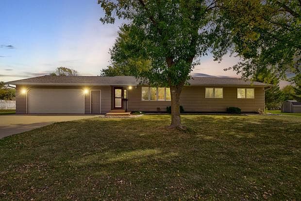1st image of 507 Canyon Dr