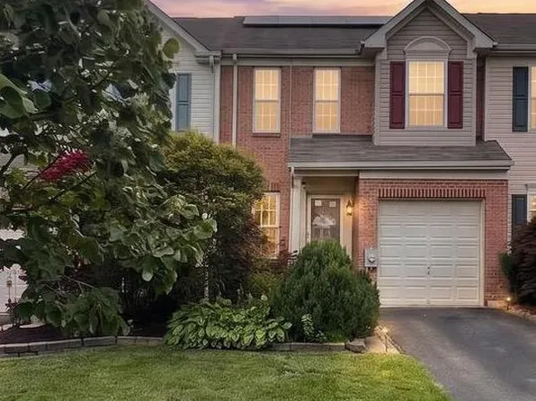 10 Peppermint Dr, Lumberton, NJ 08048