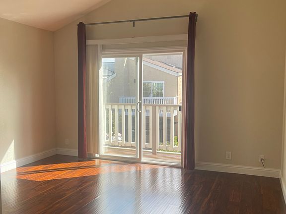2nd floor: Master Bedroom