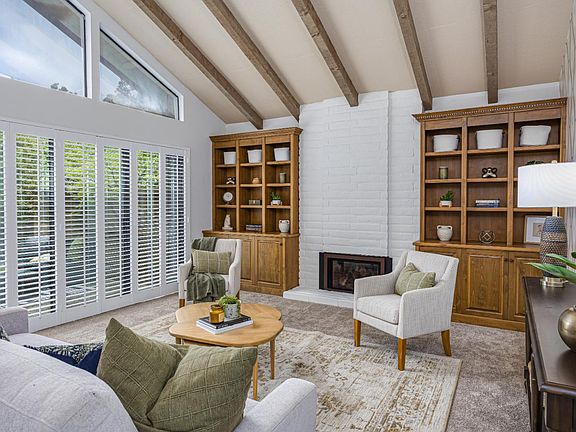 3rd image of 413 E Ranch Rd
