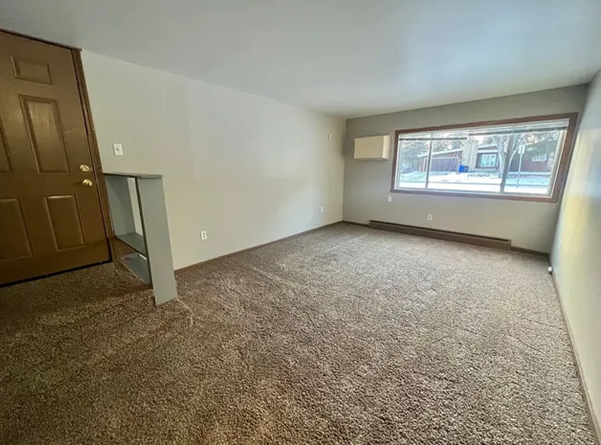 2 bed, $875 — Photo 4