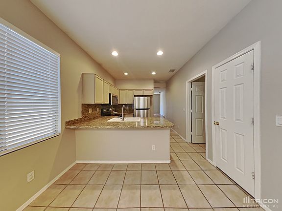 4th image of 6543 W Townley Ave