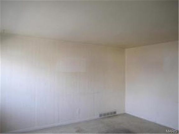 5th image of 5337 Gilson Ave