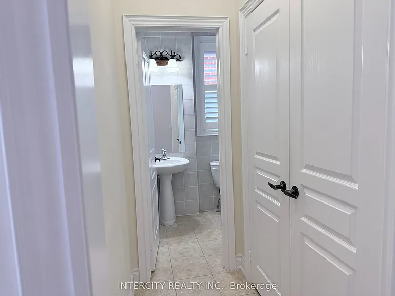 655 Davos Rd — Photo 10