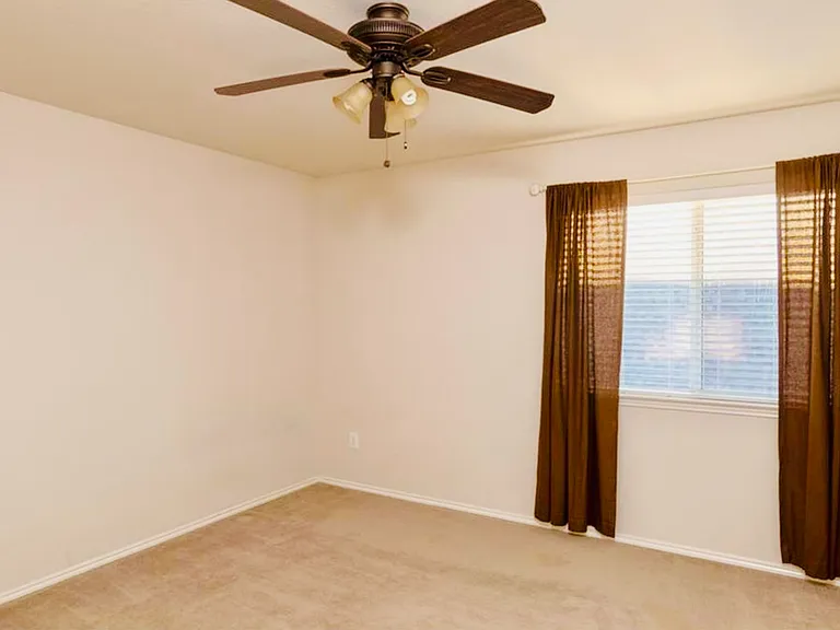 9717 Hedge Bell Dr — Photo 16