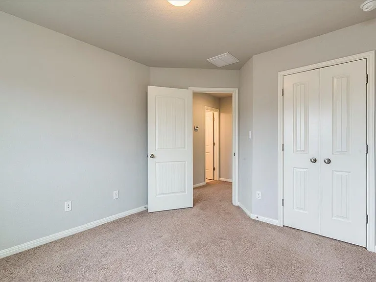 126 Wainscot Oak Way — Photo 18