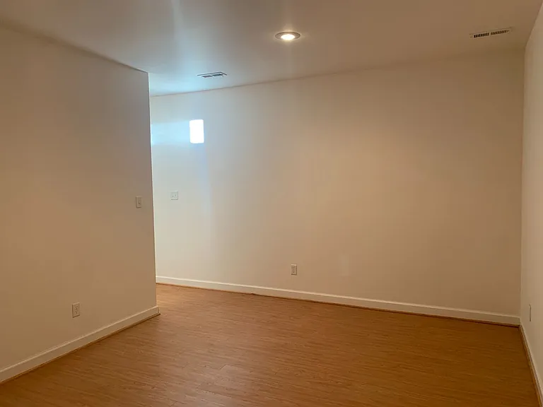 101 Westbury — Photo 20
