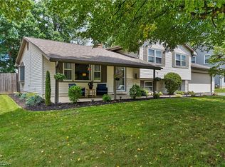 5892 Yorktown Ln, Youngstown, OH 44515