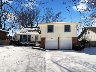8820 Park St, Lenexa, KS, 66215