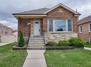 8232 S Troy St, Chicago, IL 60652