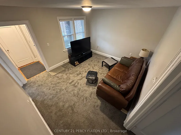 361 Bond St E — Photo 13