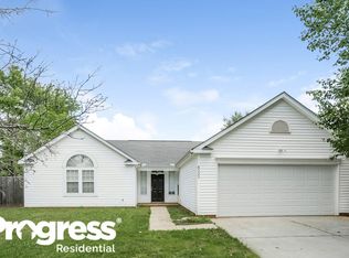 6332 Goldenfield Dr, Charlotte, NC 28269