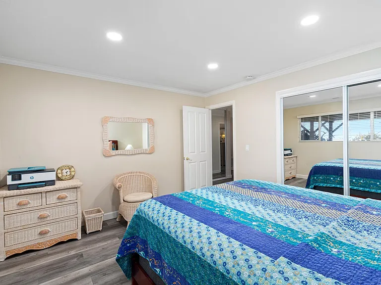 2124 W Cliff Dr — Photo 26