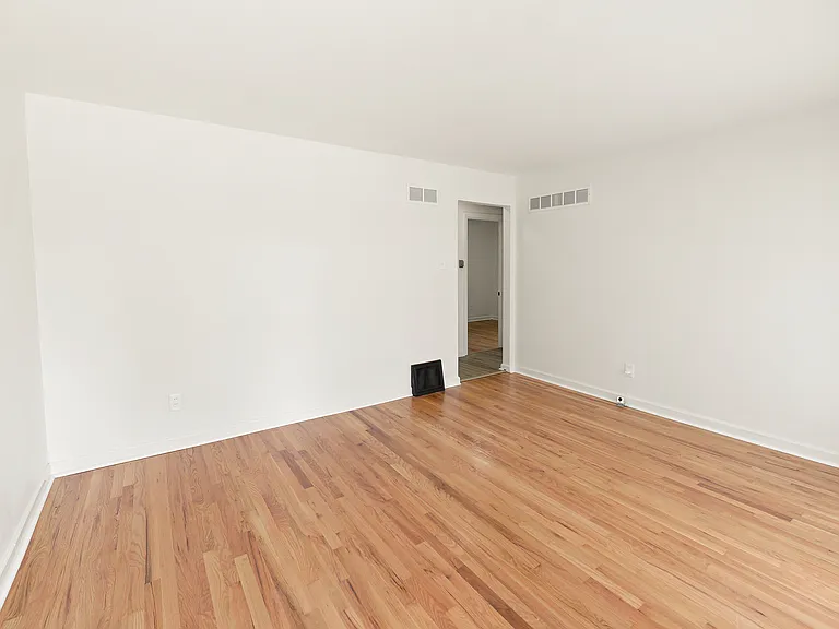 135 Saint Maurice Ln — Photo 6