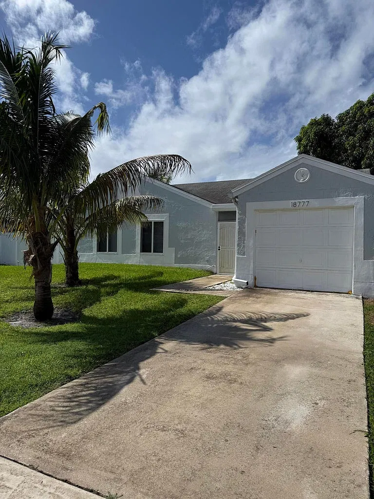 3 bed, 2.0 bath, 1132 sqft, $3,500 — Photo 1