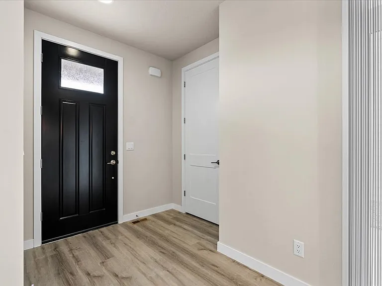 5209 E Hope Ave — Photo 8