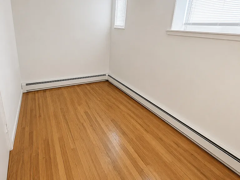 1055 W Grace St #G — Photo 6