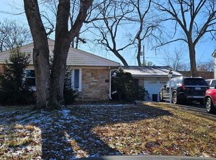 12513 Kemmerton Ln, Bowie, MD 20715